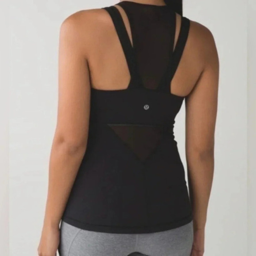 Lululemon Womens Running in the city black tank size 6